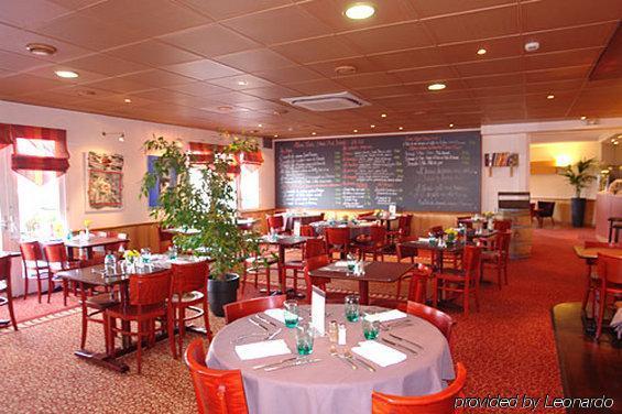 Brit Hotel Rennes Le Castel Restauracja zdjęcie