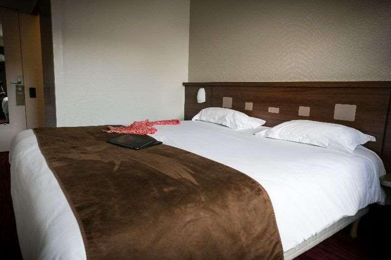 Brit Hotel Rennes Le Castel Pokój zdjęcie